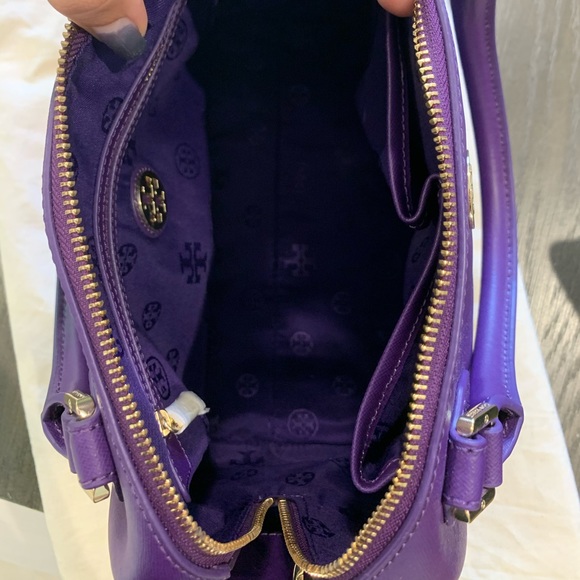New Tory Burch Robinson Middy Satchel Purple - Picture 5 of 7